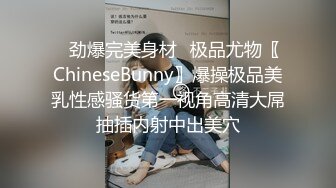   短发清纯系美女3P双男 前面插嘴后面舔逼 按双腿抽插无套内射