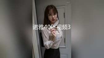 涉世未深的小浪妹被三个社会小哥带到酒店玩4P，全程露脸直播啪啪，骚逼水嫩多汁，被小哥压在身下轮草抽插