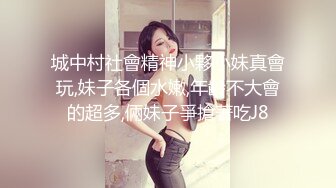 舞蹈班小妹妹觉前还要练习一整套动作