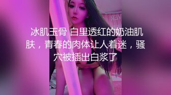 万人求购P站女族性爱专家 极品反差骚妻【静芸】解锁私拍，灵活长舌性感少妇的顶级口交侍奉，啪啪啪全自动榨精机 (7)