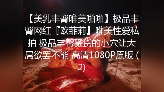 国产AV剧情作品流出【独享双鸡套餐，按摩师买一送一】2个小鲜肉一个喂下面一个喂嘴巴