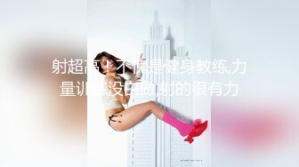 金发极骚唇钉外国熟女，丁字裤网袜扣穴调情，骑在身上扭动臀部