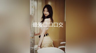 大学厕所偷窥蓝裙妹子嘘嘘