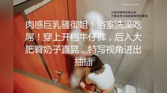 小帅哥全身被滴蜡油,搞得最后好兴奋