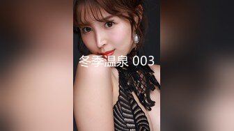 19已成年双麻花辫萝莉萌妹一线天馒头穴，无毛白虎没穿内裤，对着镜头掰开非常粉嫩，手指揉搓看着很诱人