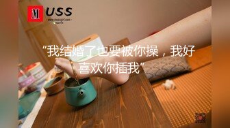 后入一个超级嫩的妹子